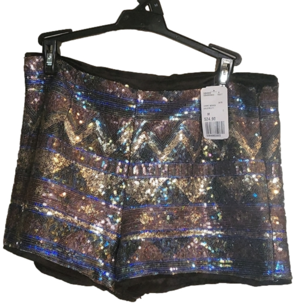 NWT Forever 21 gray, silver, gold, sequined shorts. Medium
